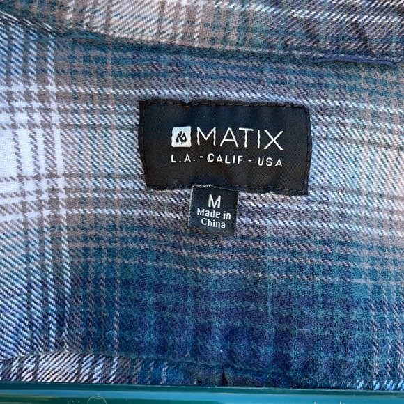 Boy’s M Matix Shirt - Picture 4 of 8